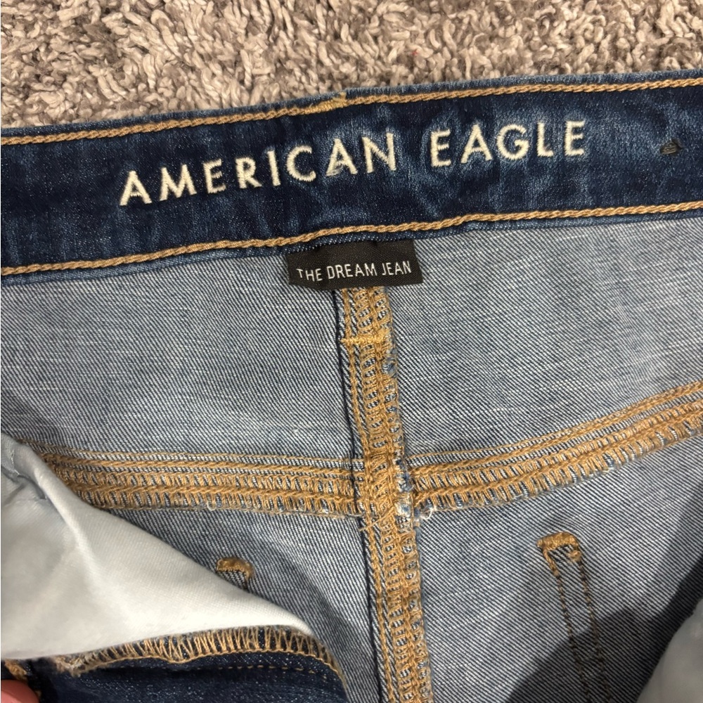 American Eagle Dream Jean distressed jeggings